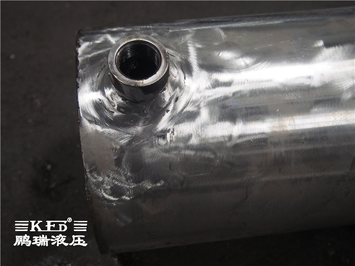 鵬瑞液壓油缸焊接工藝